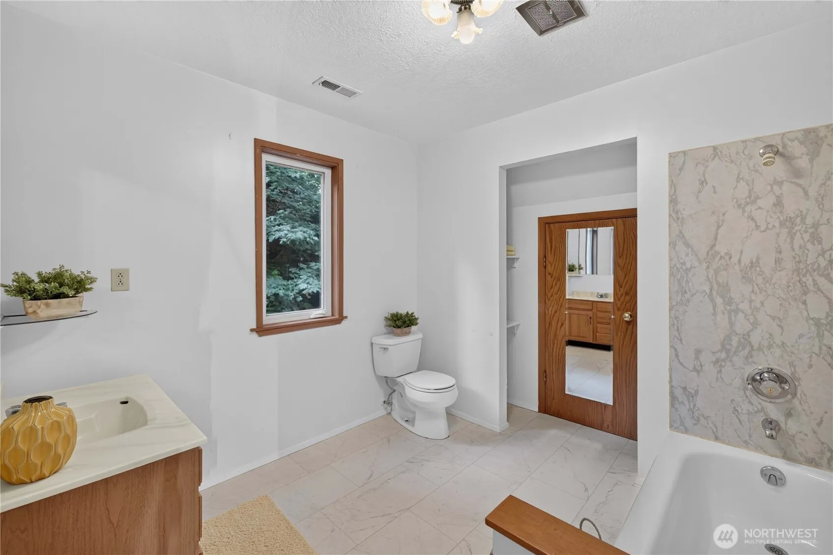 17432 Issaquah Hobart Road SE, Issaquah, WA 98027-6918