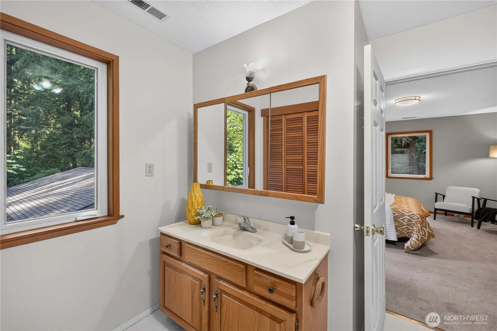 17432 Issaquah Hobart Road SE, Issaquah, WA 98027-6918
