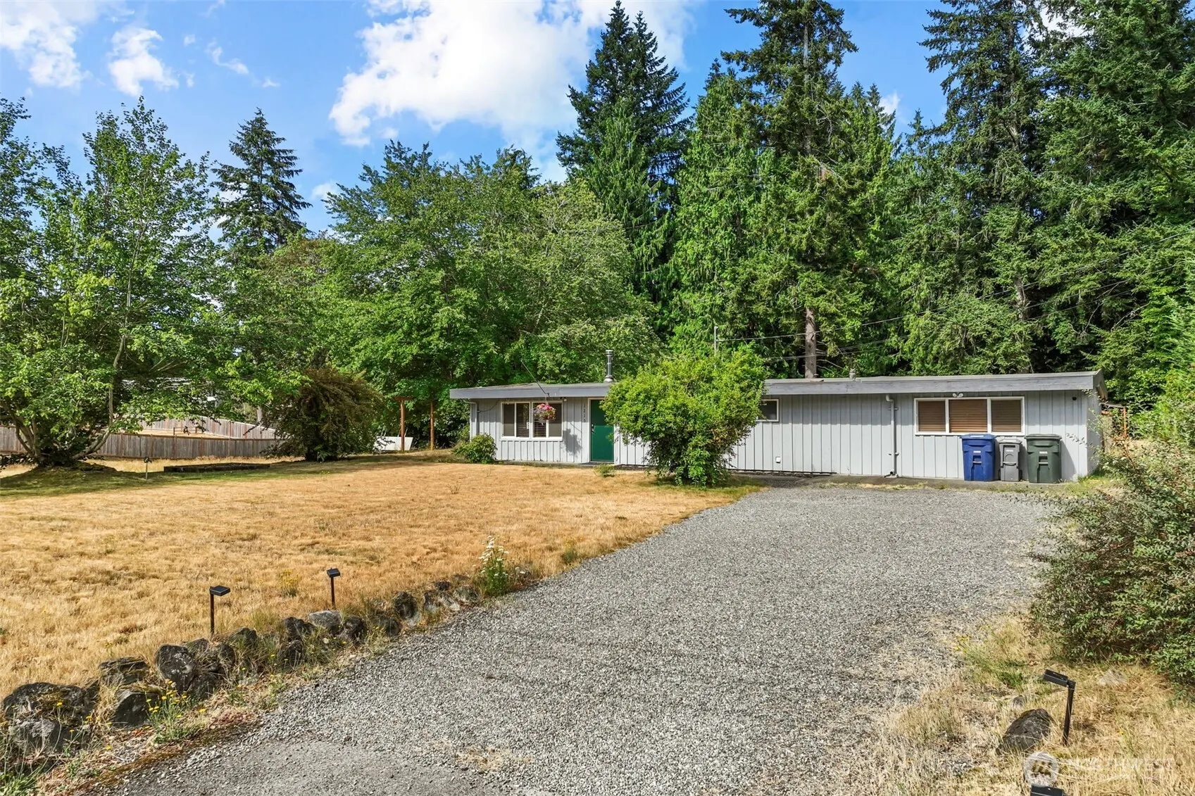 1215 244th Avenue NE, Sammamish, WA 98074-7334