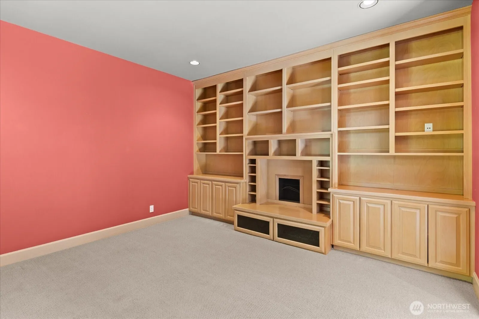 14228 236th Avenue NE, Woodinville, WA 98077