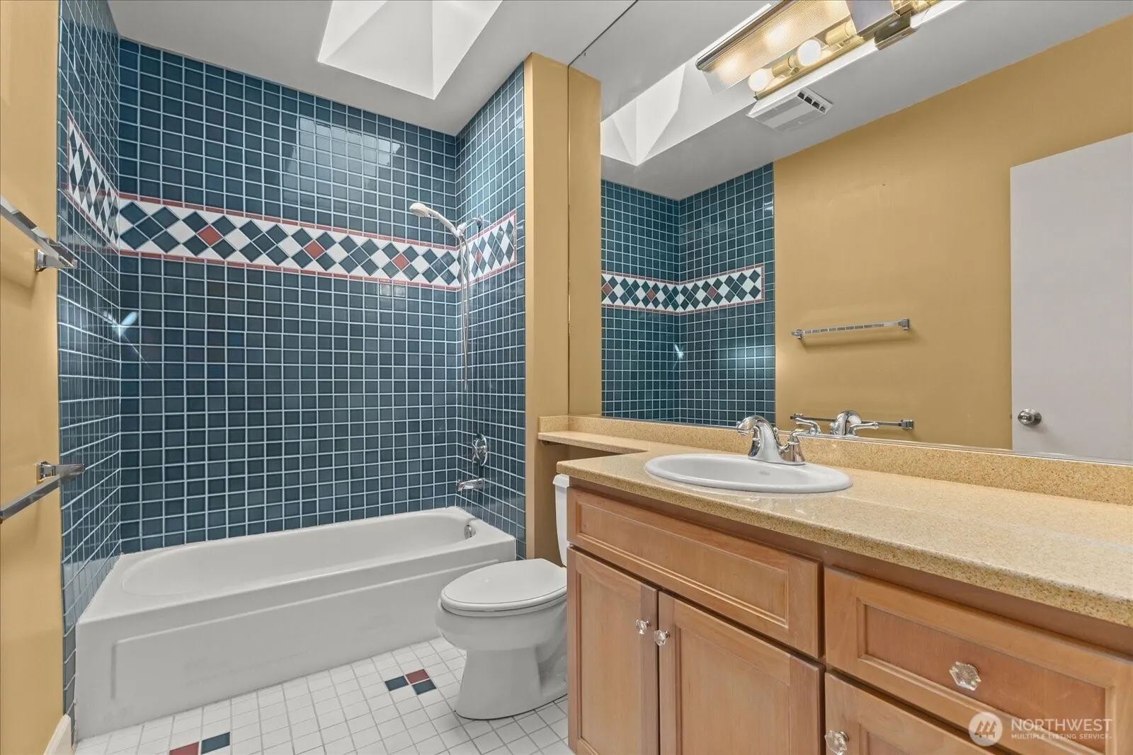 14228 236th Avenue NE, Woodinville, WA 98077