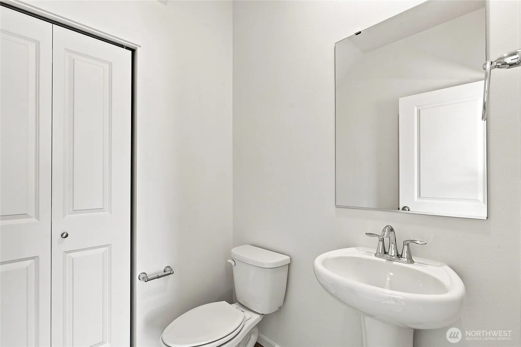 1203 Tacoma Court NE #8, Renton, WA 98056