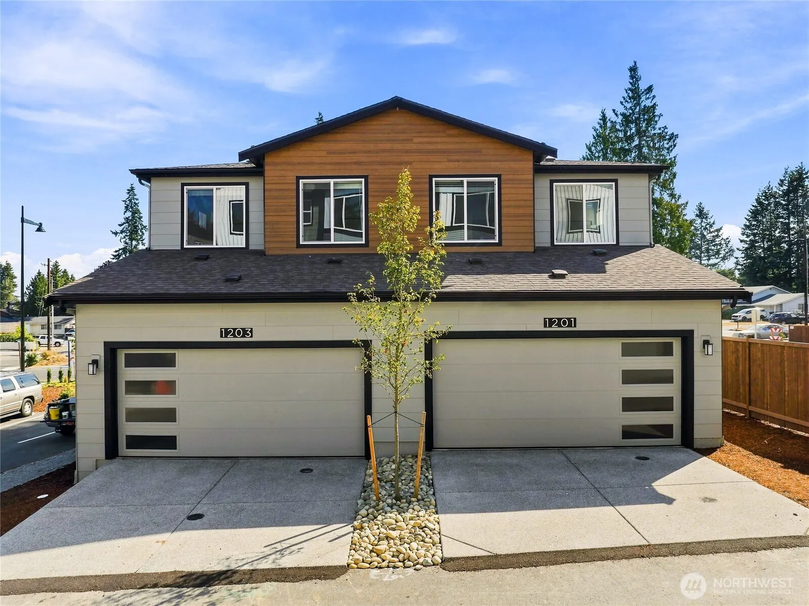 1203 Tacoma Court NE #8, Renton, WA 98056
