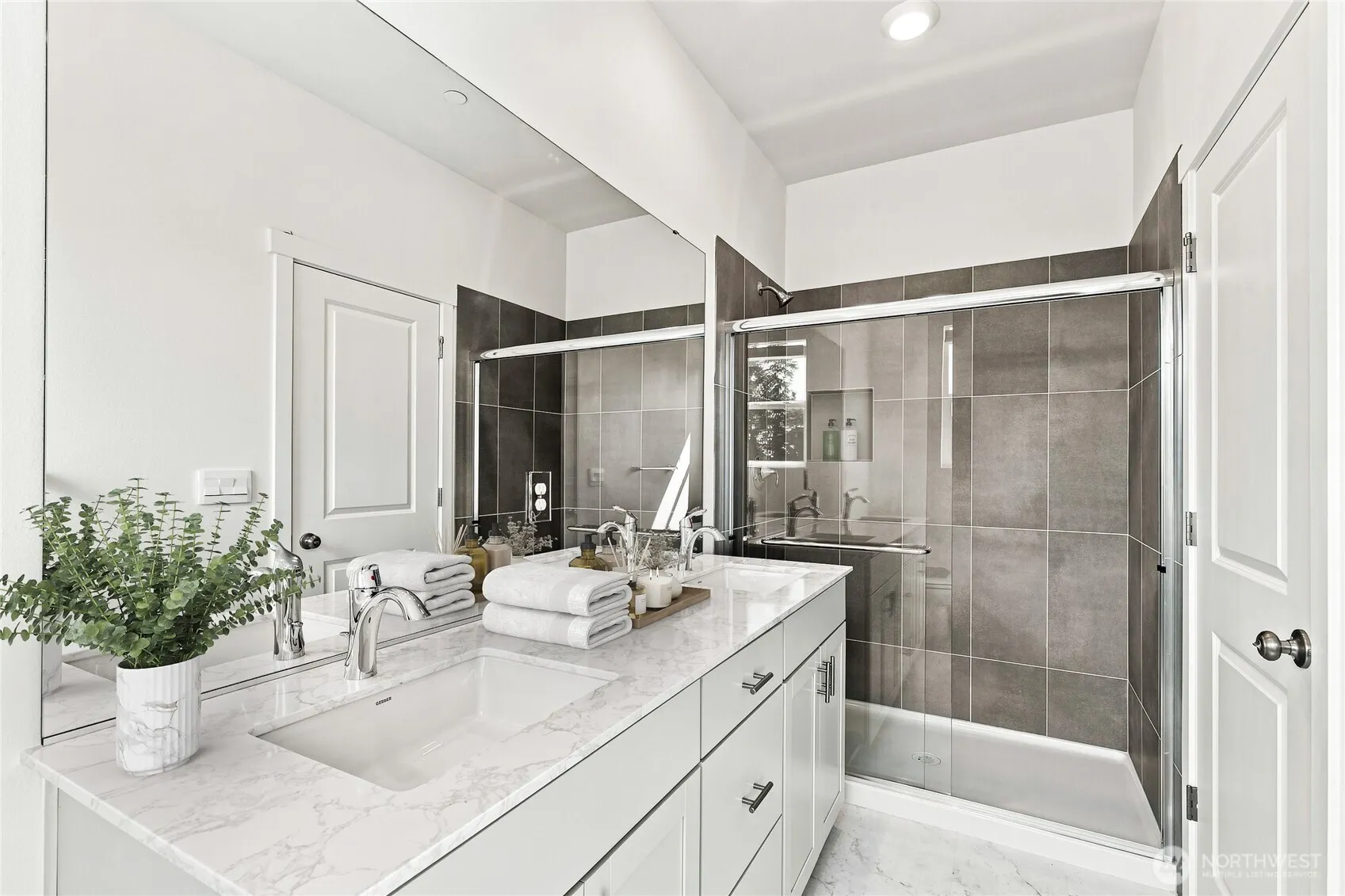 1203 Tacoma Court NE #8, Renton, WA 98056