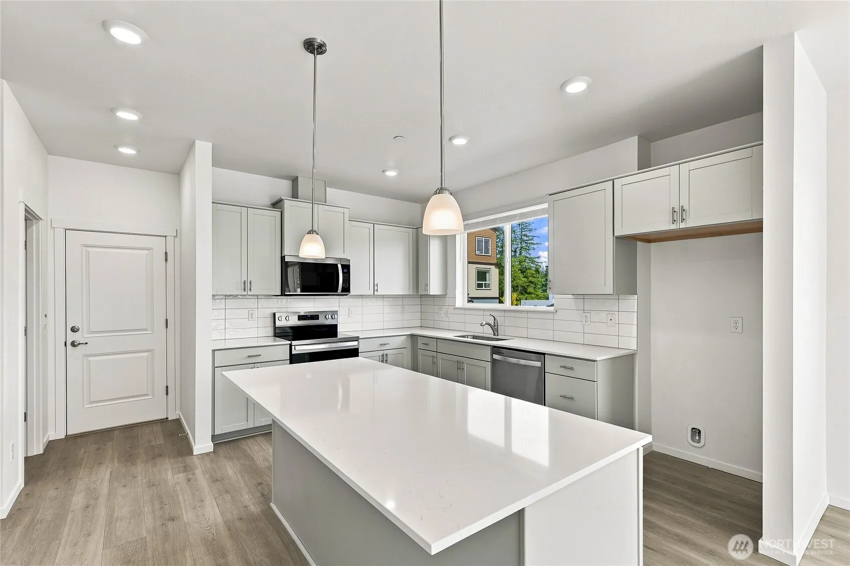 1203 Tacoma Court NE #8, Renton, WA 98056