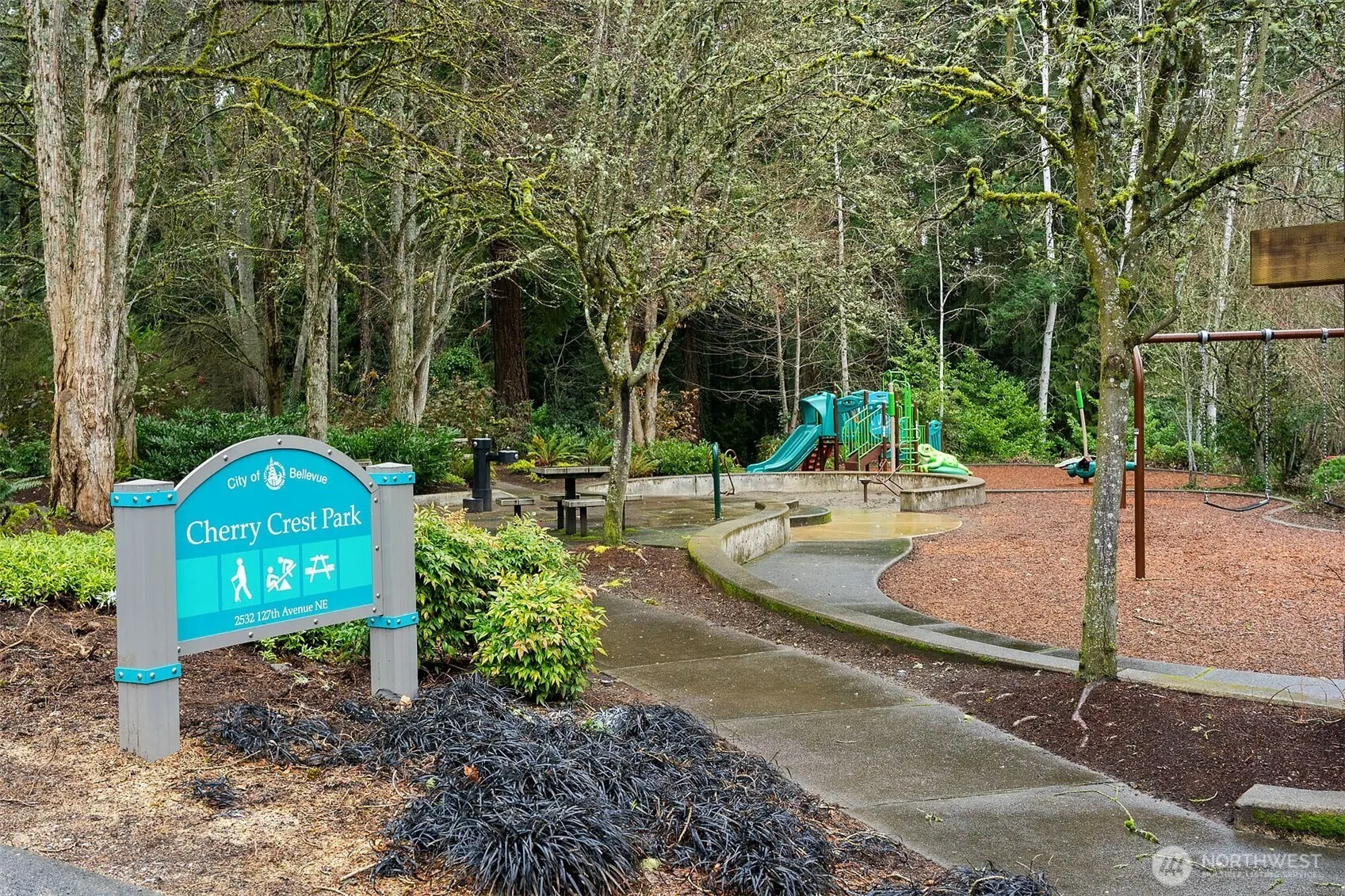 2810 127th Avenue NE, Bellevue, WA 98005