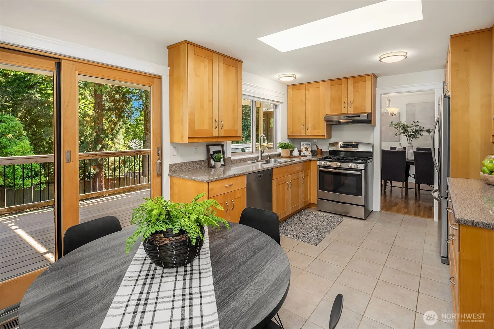 2810 127th Avenue NE, Bellevue, WA 98005