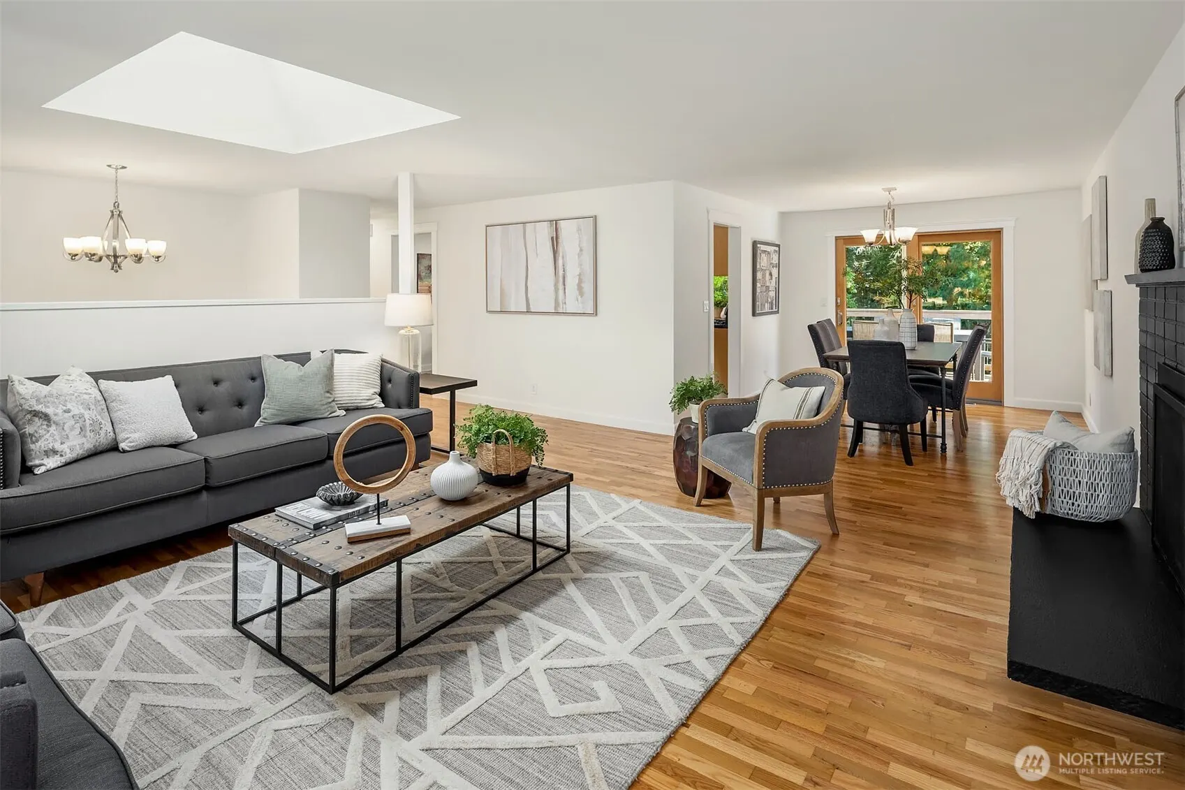 2810 127th Avenue NE, Bellevue, WA 98005