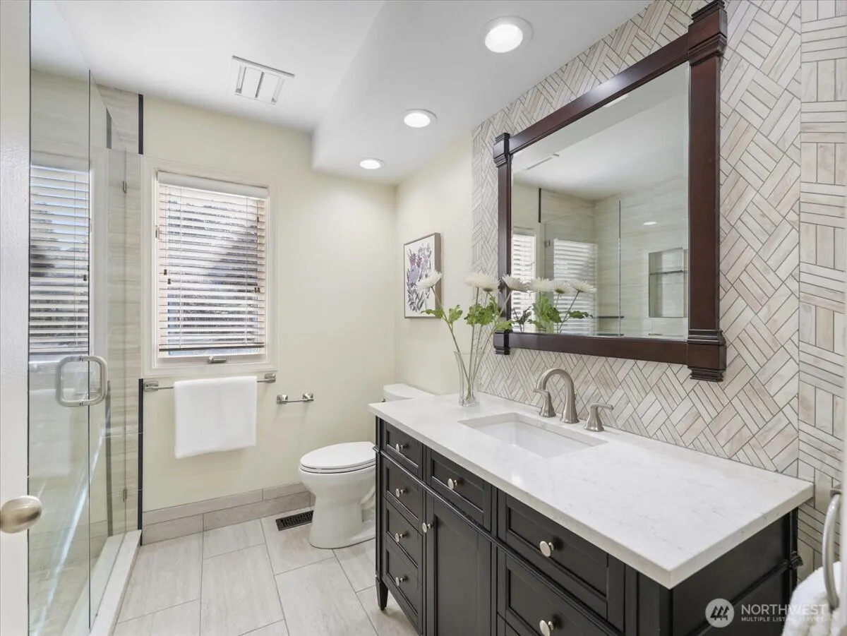 14823 164th Place NE, Woodinville, WA 98072