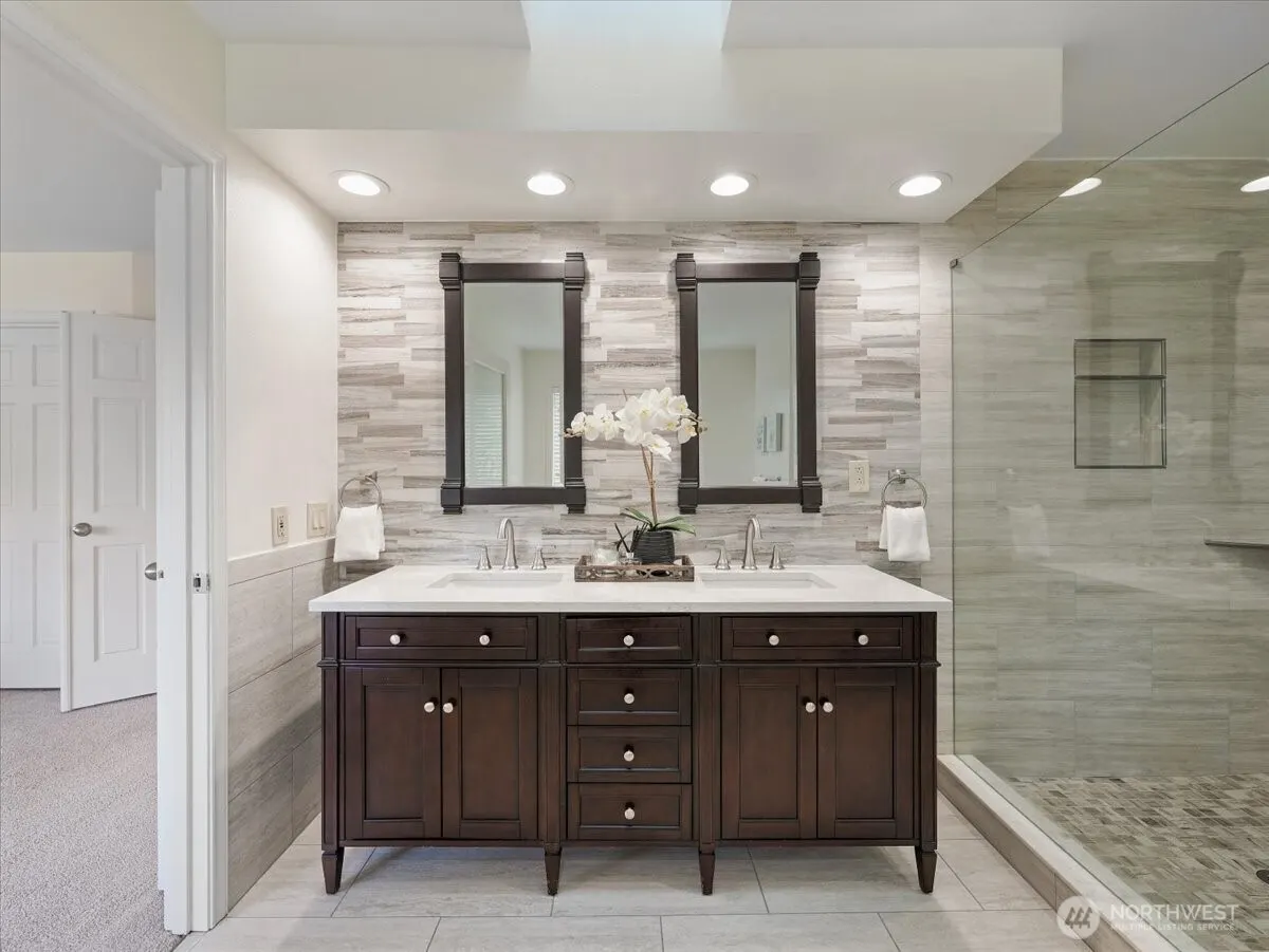 14823 164th Place NE, Woodinville, WA 98072