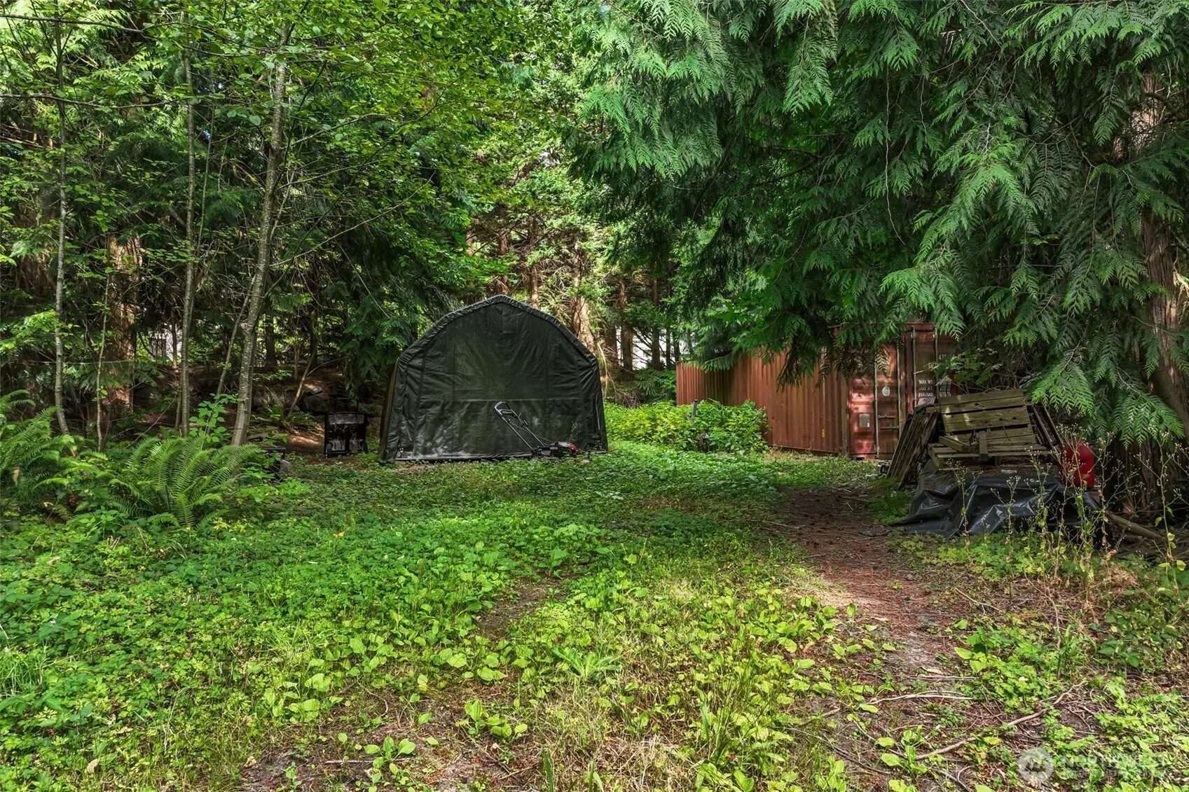 1215 244th Avenue NE, Sammamish, WA 98074-7334
