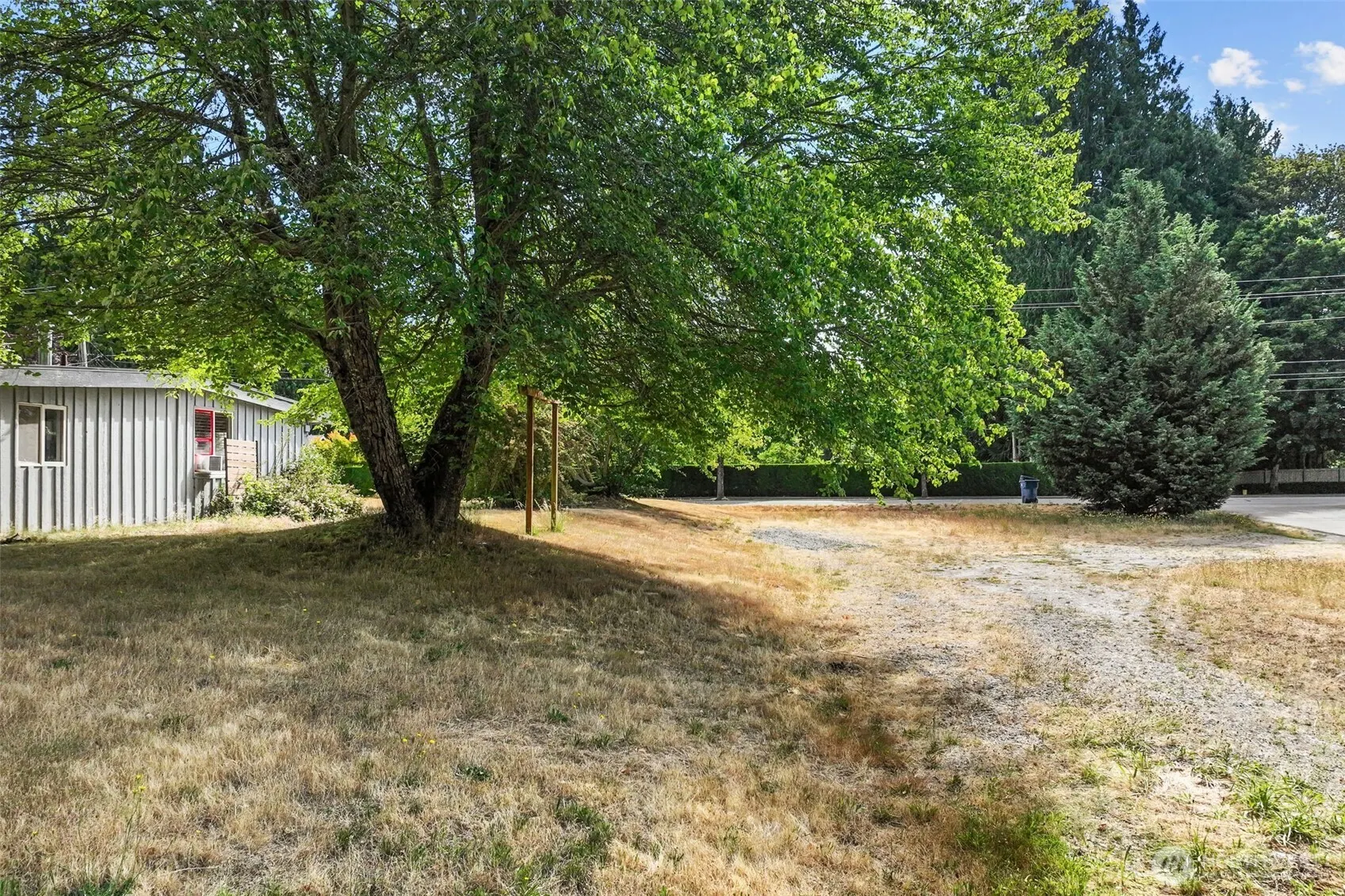 1215 244th Avenue NE, Sammamish, WA 98074-7334