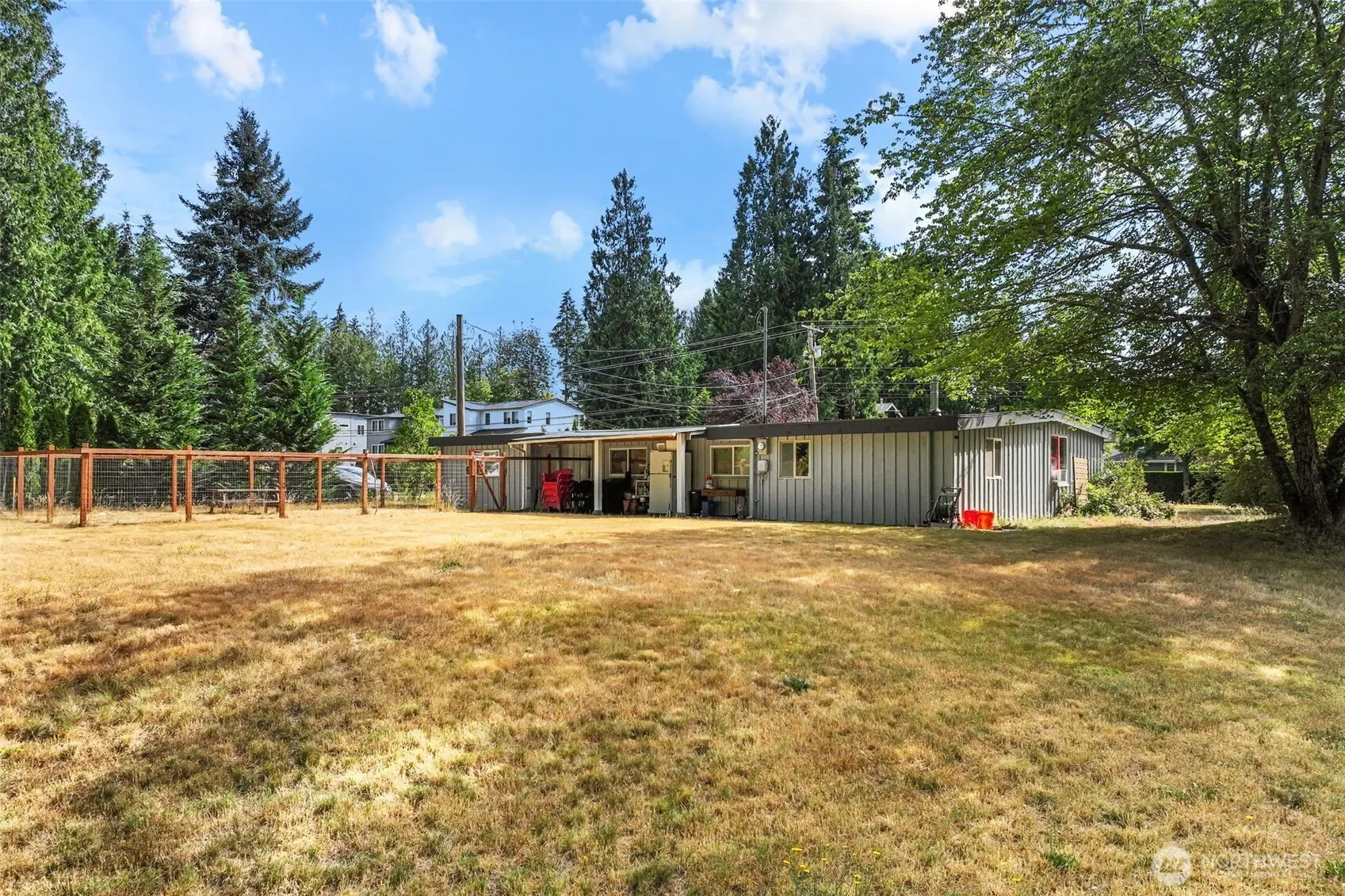 1215 244th Avenue NE, Sammamish, WA 98074-7334