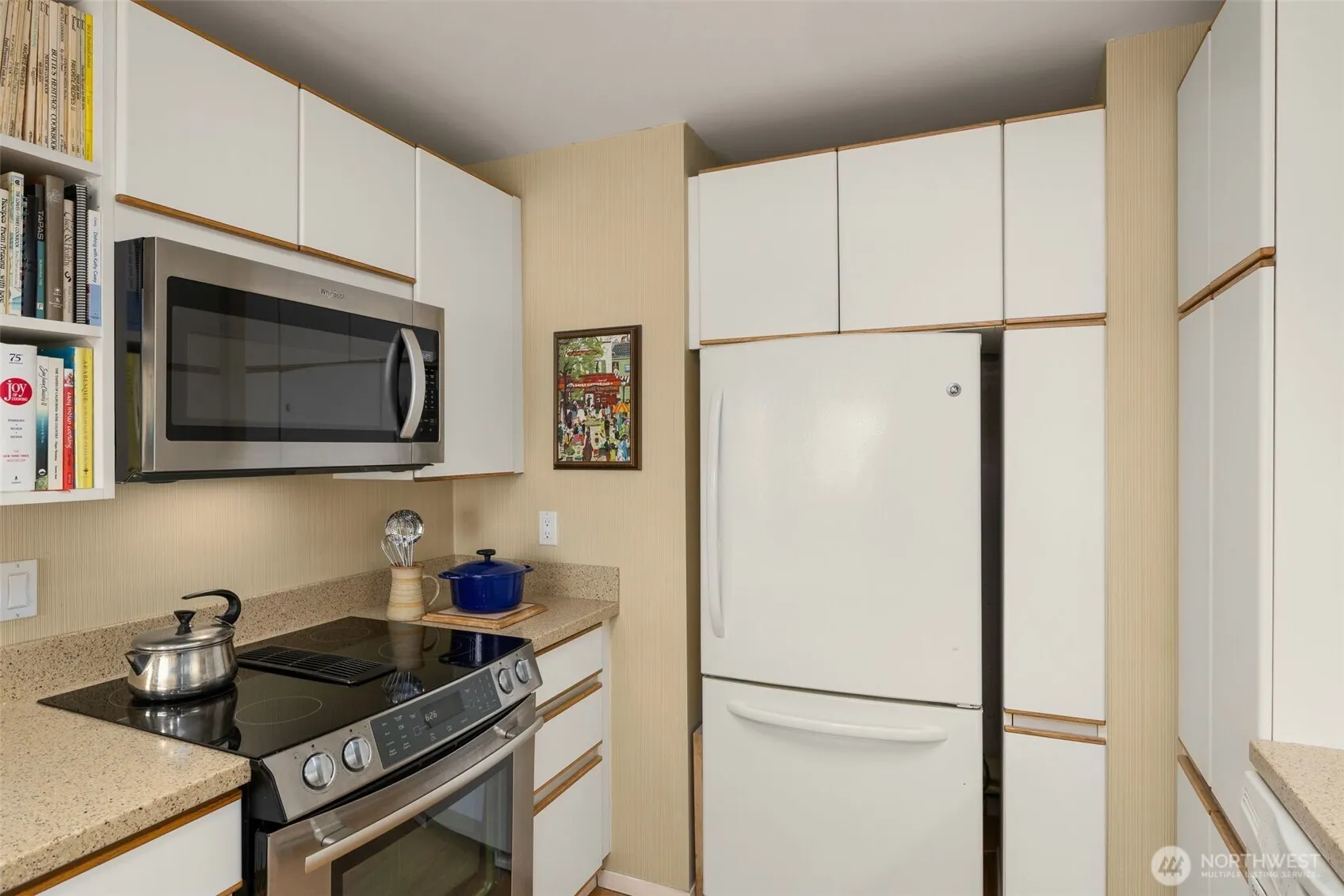 807 Lake Street S #301, Kirkland, WA 98033