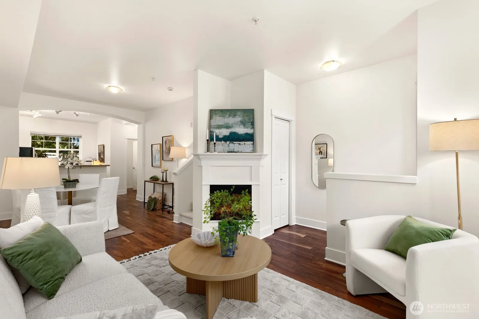 16418 NE 91st Street #105, Redmond, WA 98052