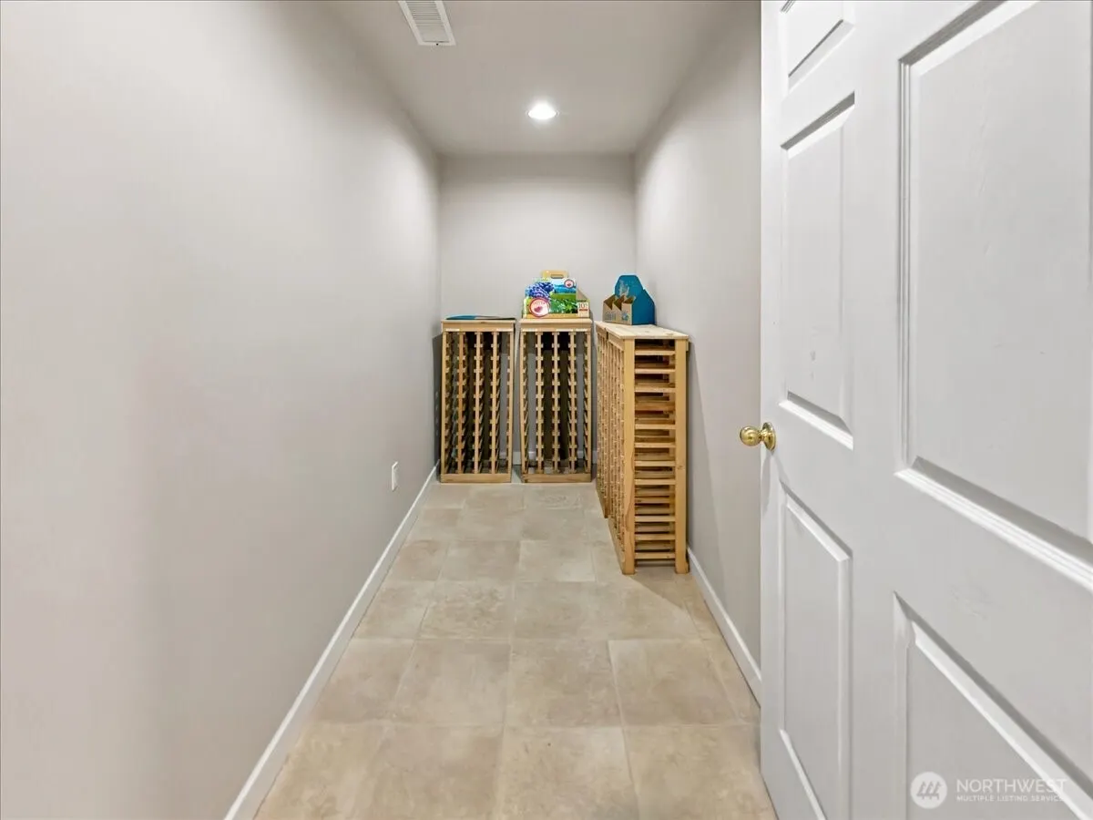 17020 NE 129th Circle , Redmond, WA 98052