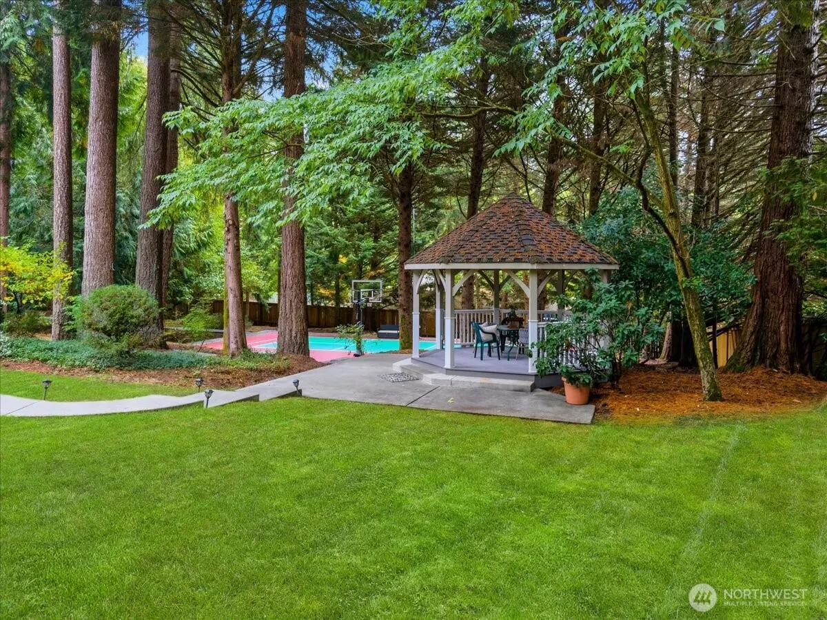 17020 NE 129th Circle , Redmond, WA 98052