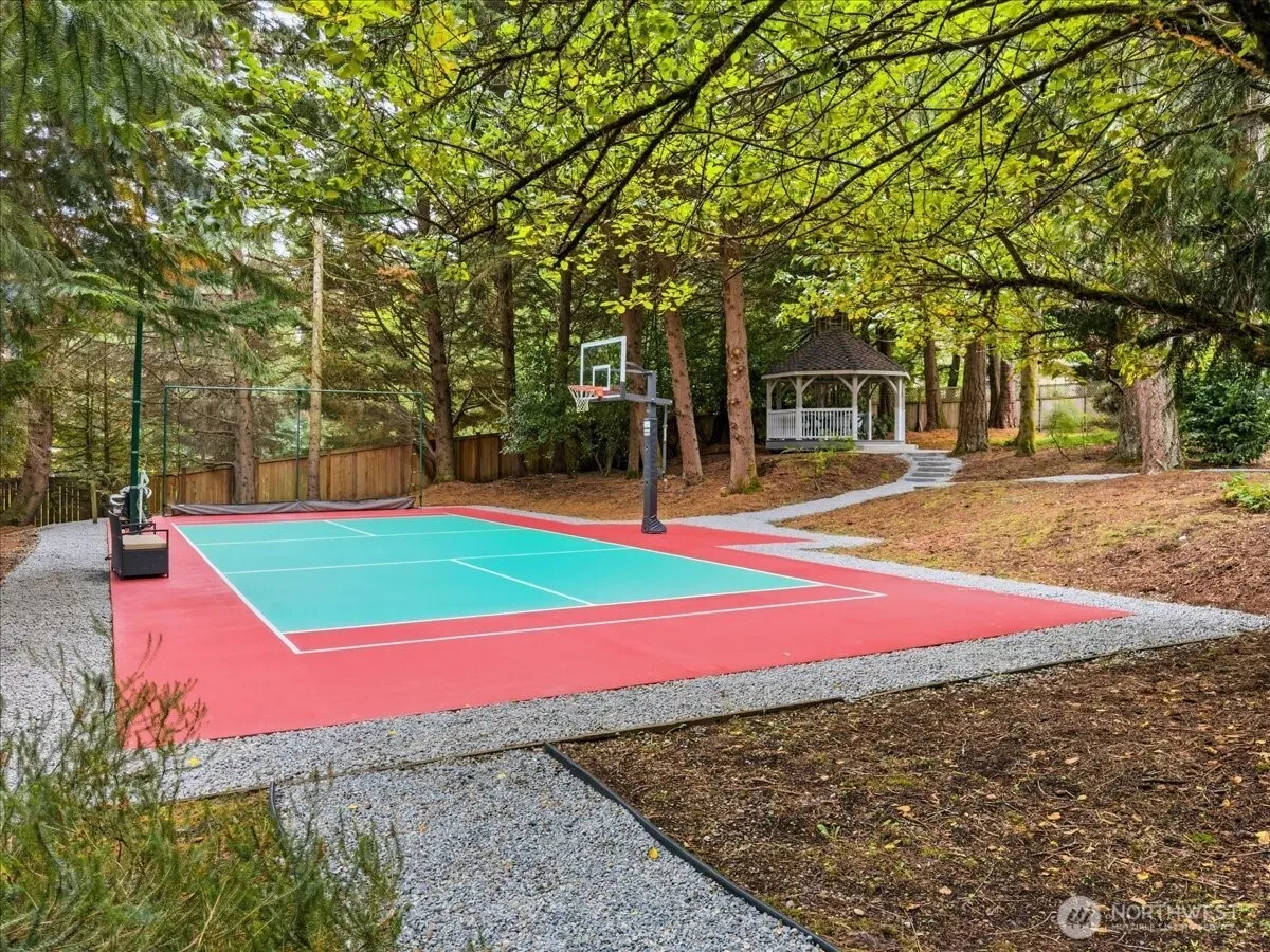 17020 NE 129th Circle , Redmond, WA 98052