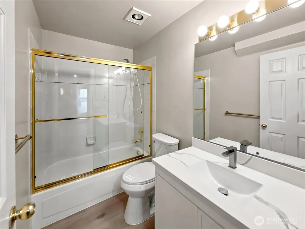 17020 NE 129th Circle , Redmond, WA 98052