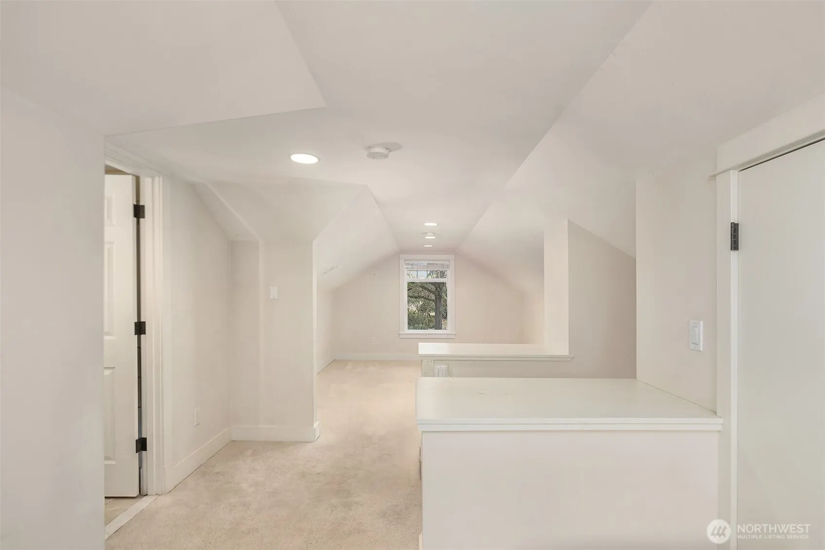 20802 SE 34th Street #6 & 2, Sammamish, WA 98075