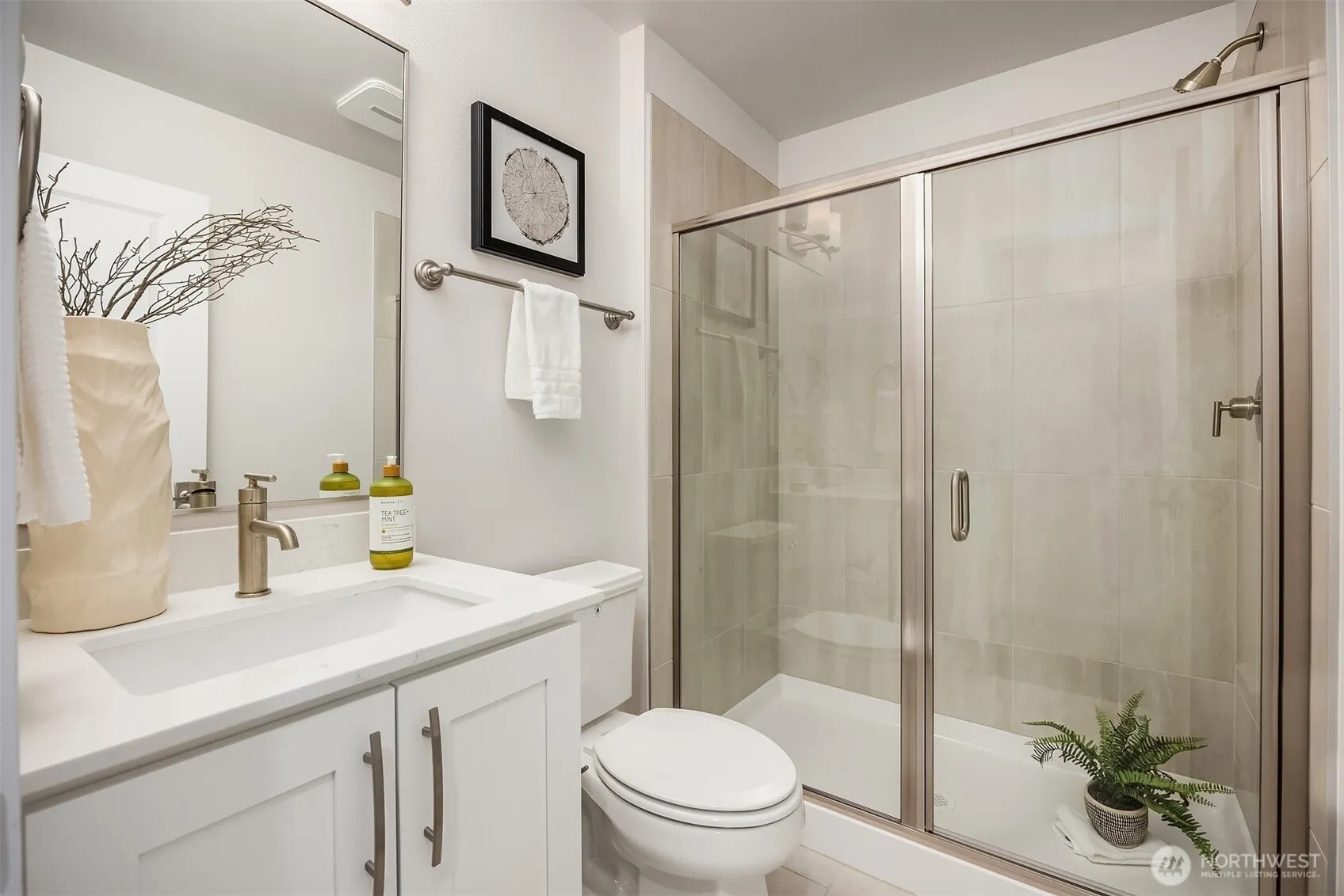 1053 6th Walk NE, Issaquah, WA 98029