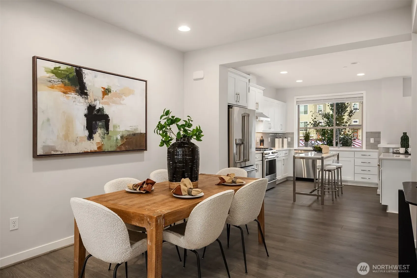 1053 6th Walk NE, Issaquah, WA 98029