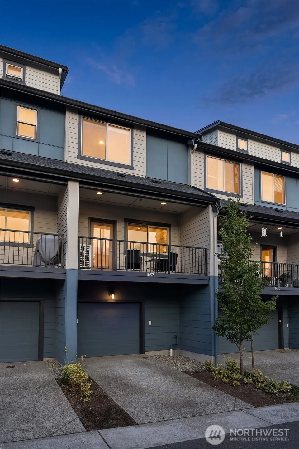 1053 6th Walk NE, Issaquah, WA 98029