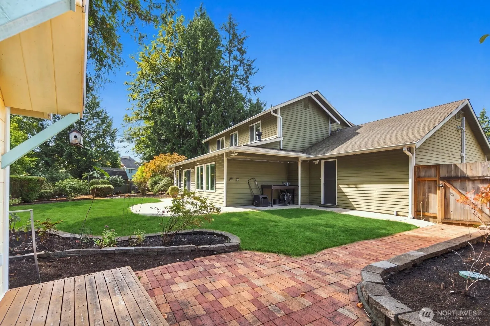 13666 179th Avenue NE, Redmond, WA 98052