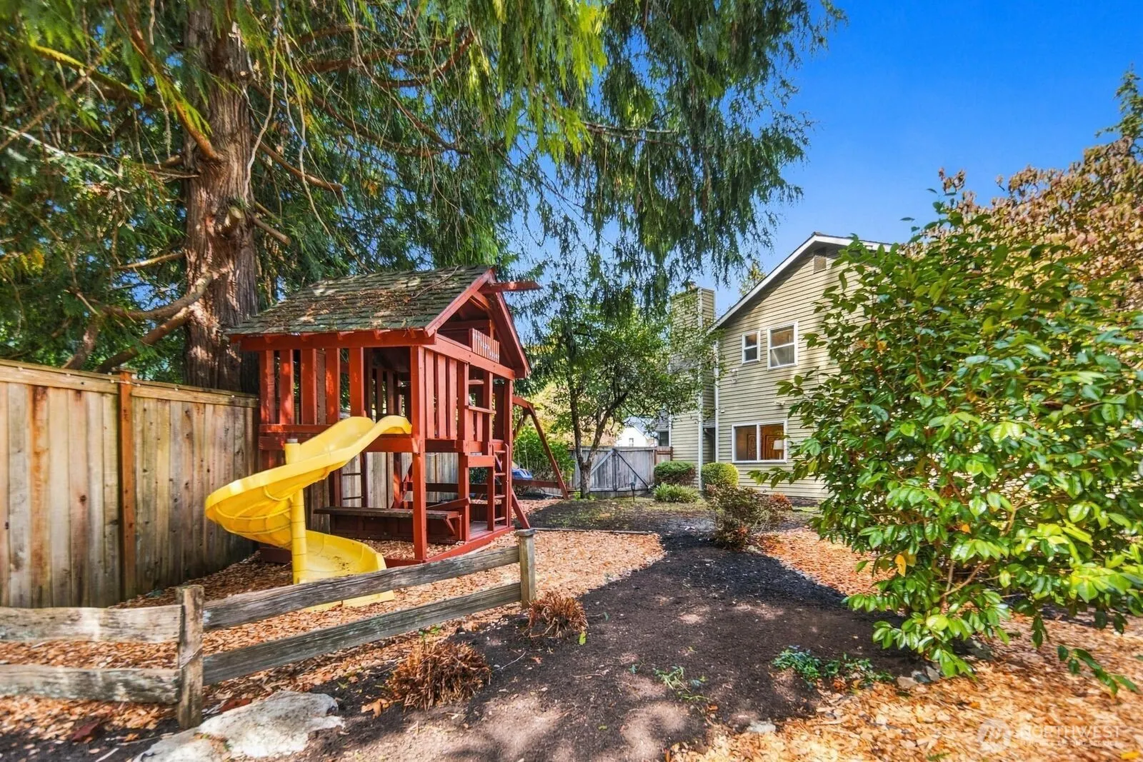 13666 179th Avenue NE, Redmond, WA 98052
