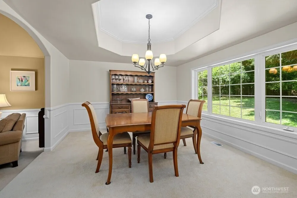 19710 222nd Avenue NE, Woodinville, WA 98077