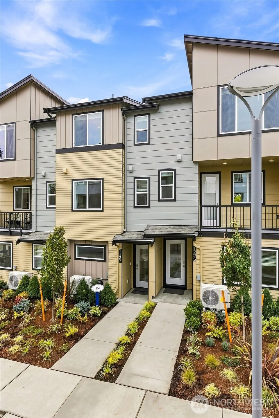 1234 Tacoma Court NE #14, Renton, WA 98056