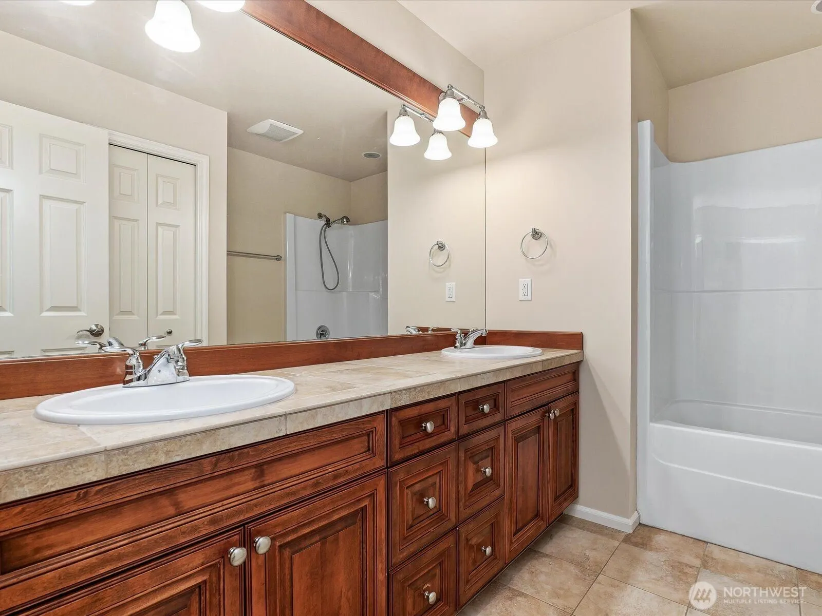 2058 211th Place SE, Sammamish, WA 98075