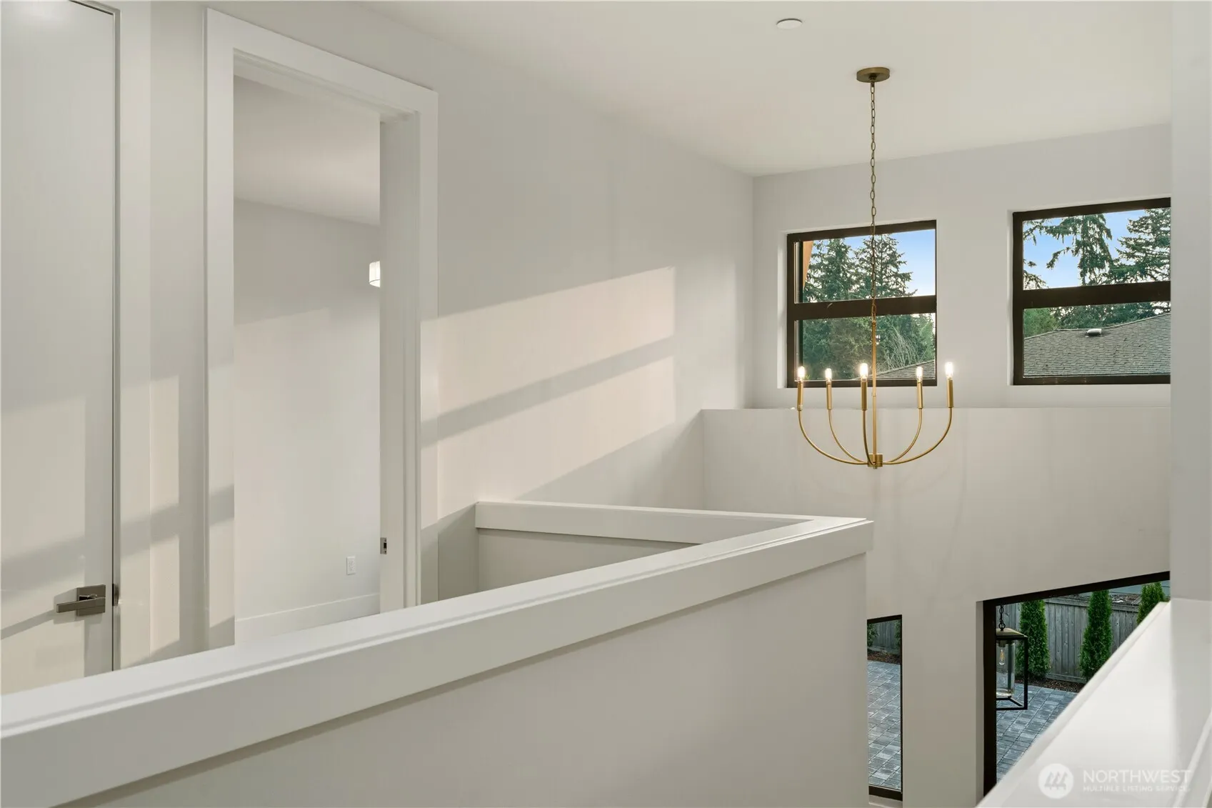 12315 NE 70th Lane , Kirkland, WA 98033