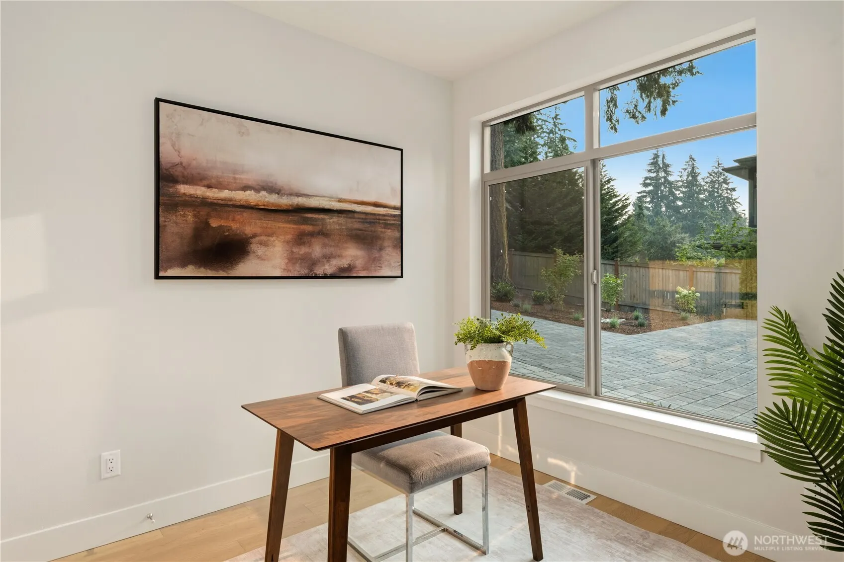 12315 NE 70th Lane , Kirkland, WA 98033