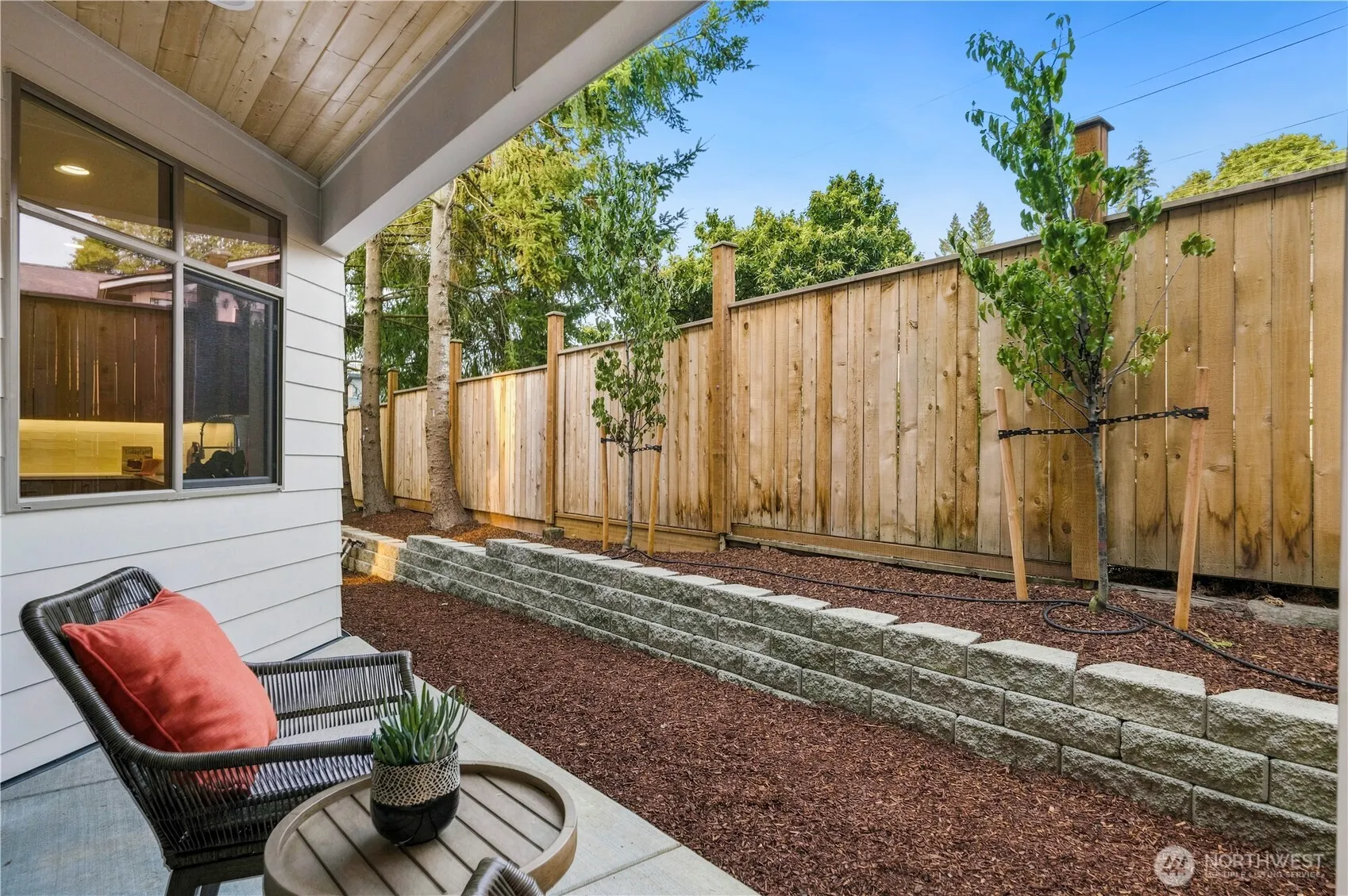 12315 NE 70th Lane , Kirkland, WA 98033