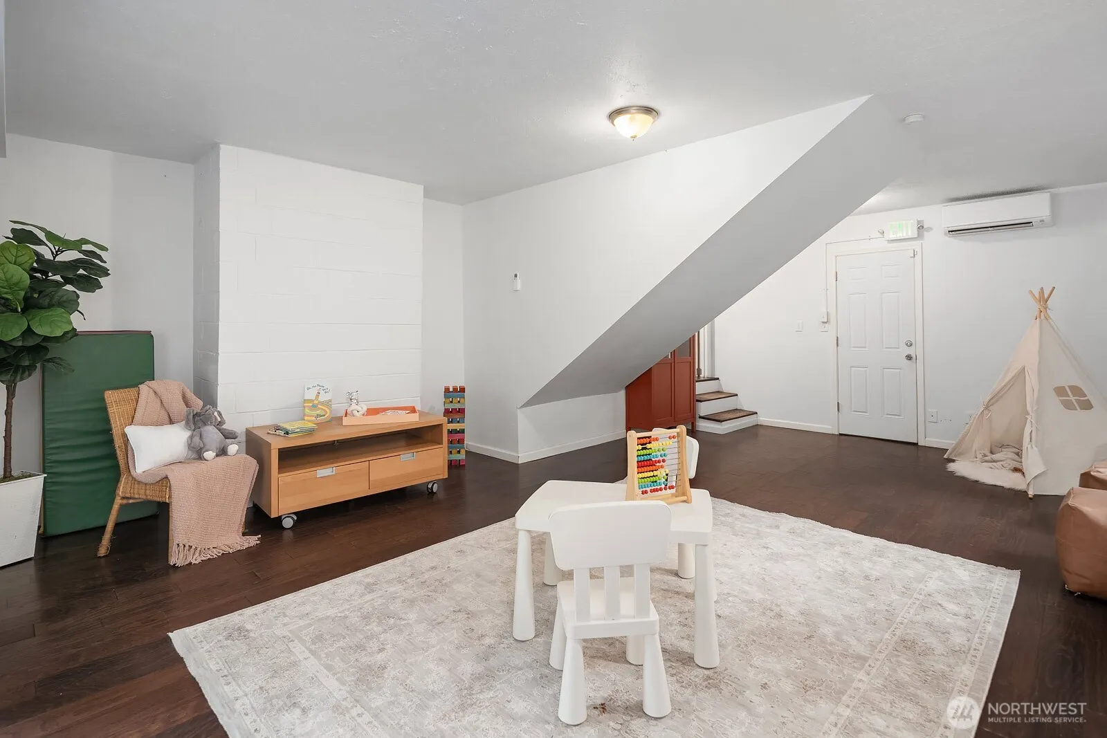15650 Issaquah Hobart Road SE, Issaquah, WA 98027