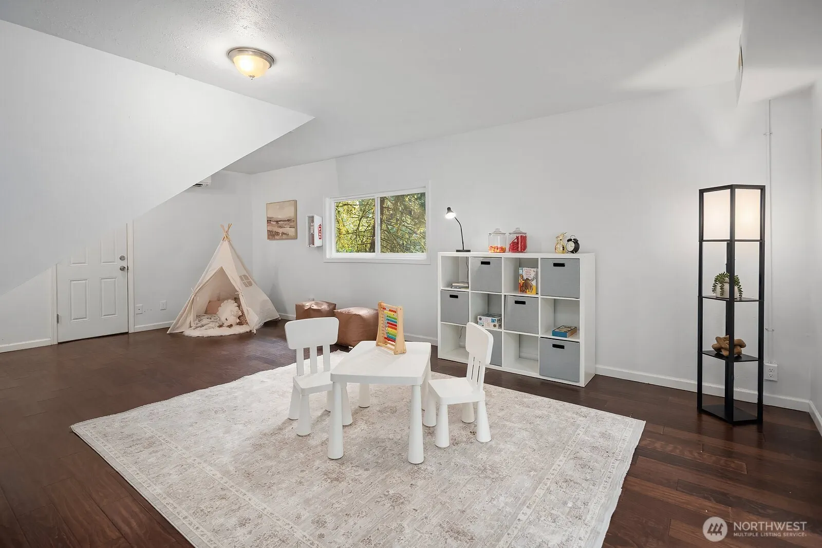 15650 Issaquah Hobart Road SE, Issaquah, WA 98027