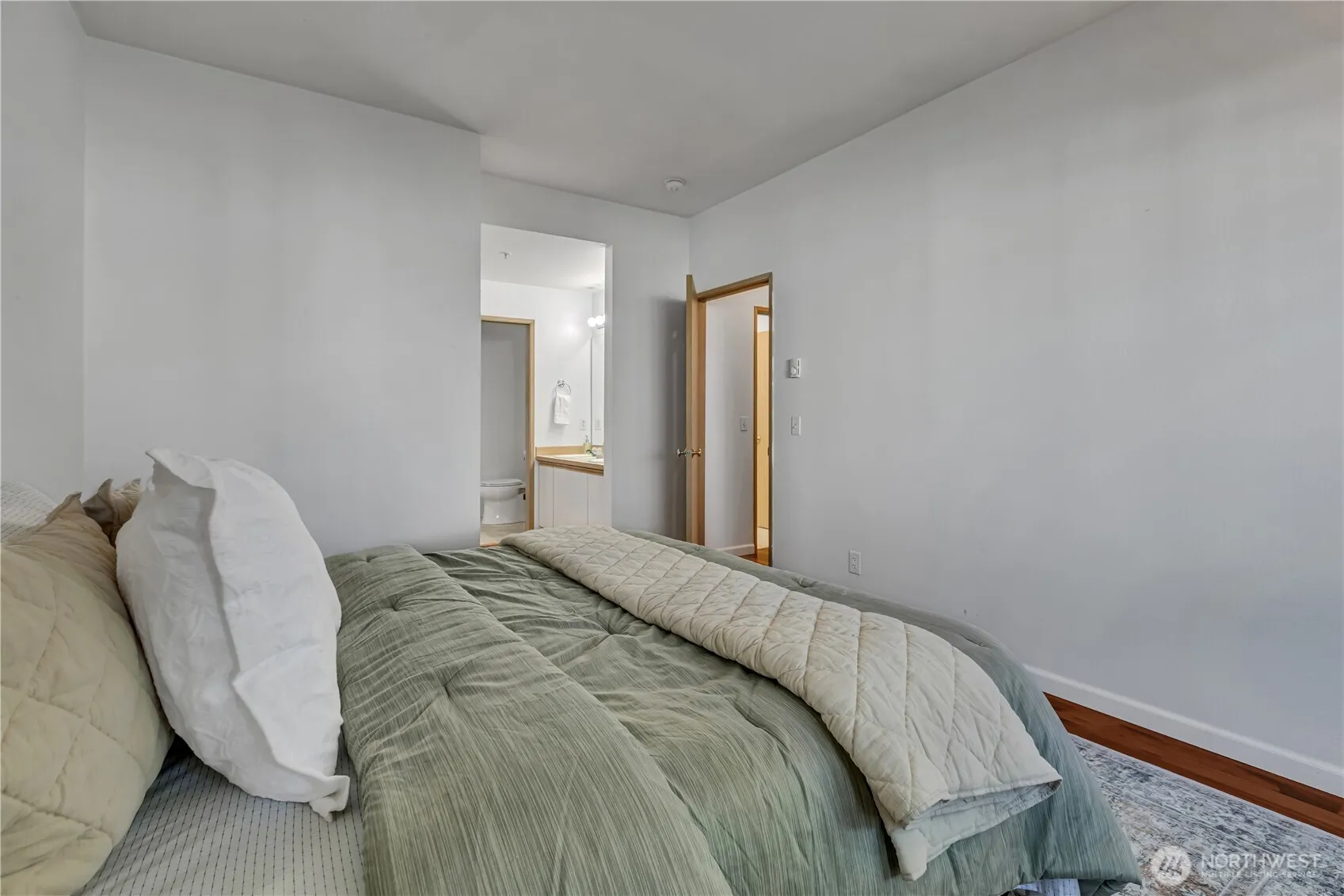23202 58th Avenue S #2-1, Kent, WA 98032