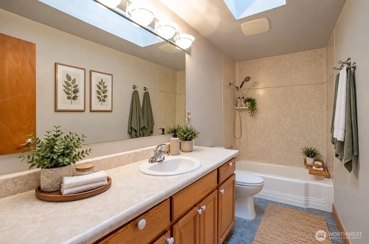 3806 S 272nd Street , Kent, WA 98032