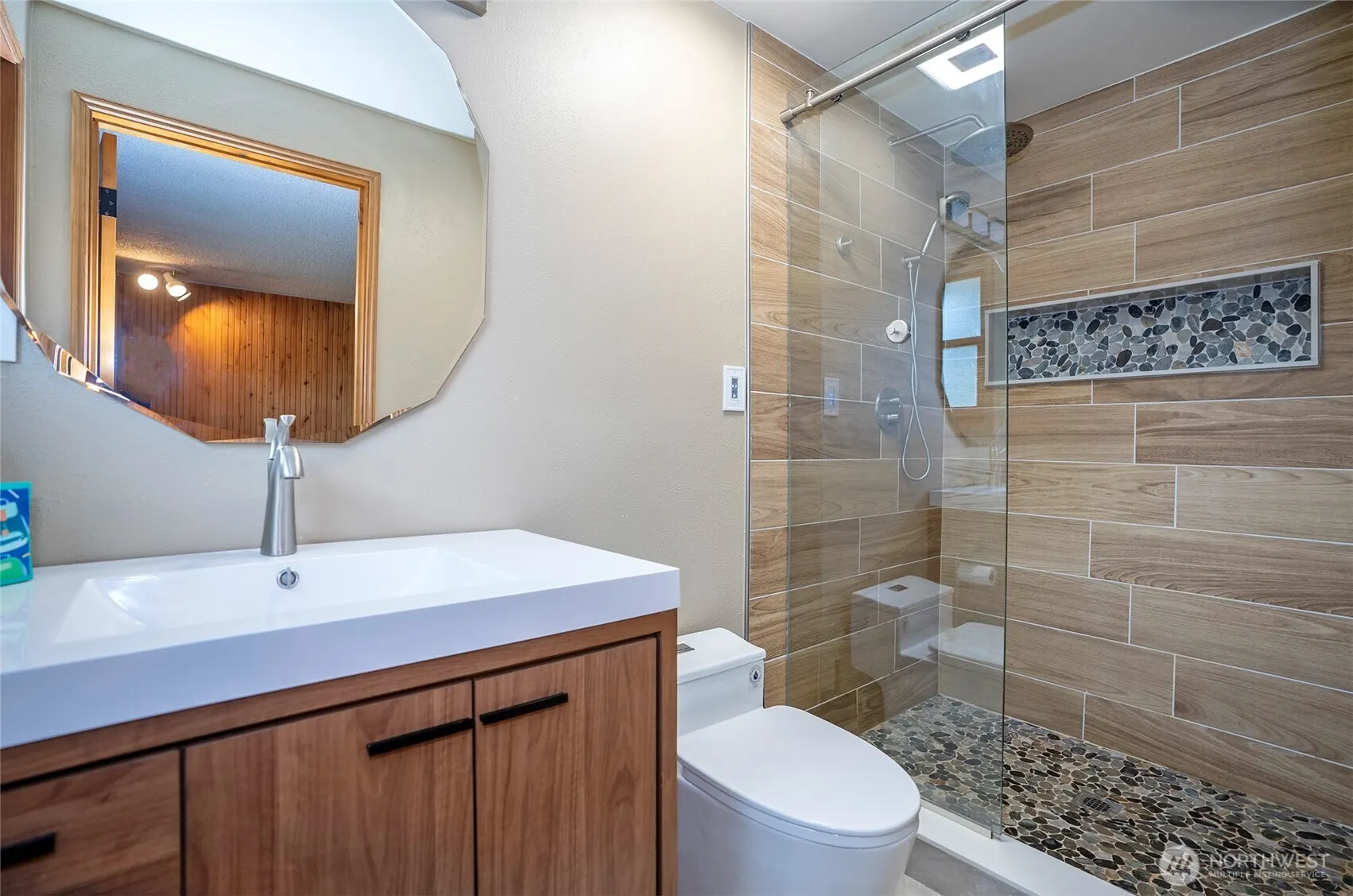 3806 S 272nd Street , Kent, WA 98032