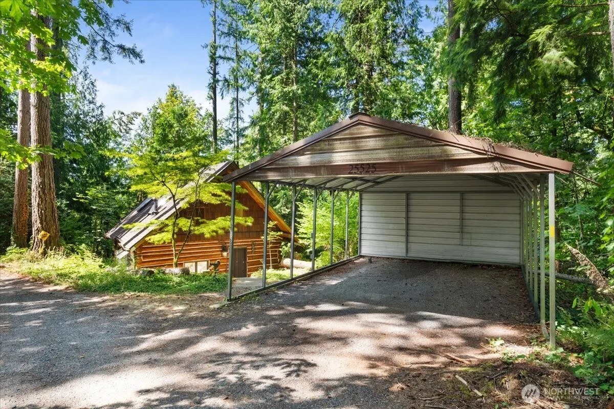 25525 SE Tiger Mountain Road , Issaquah, WA 98027