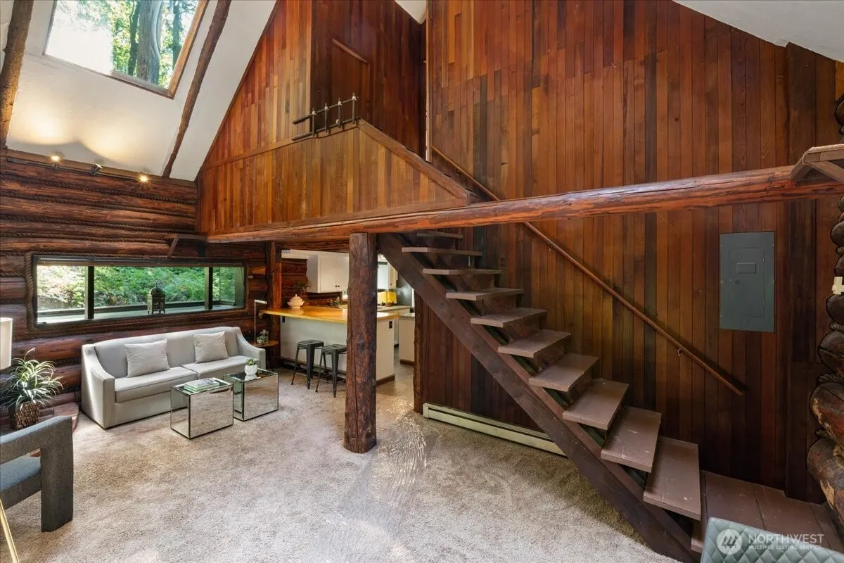25525 SE Tiger Mountain Road , Issaquah, WA 98027