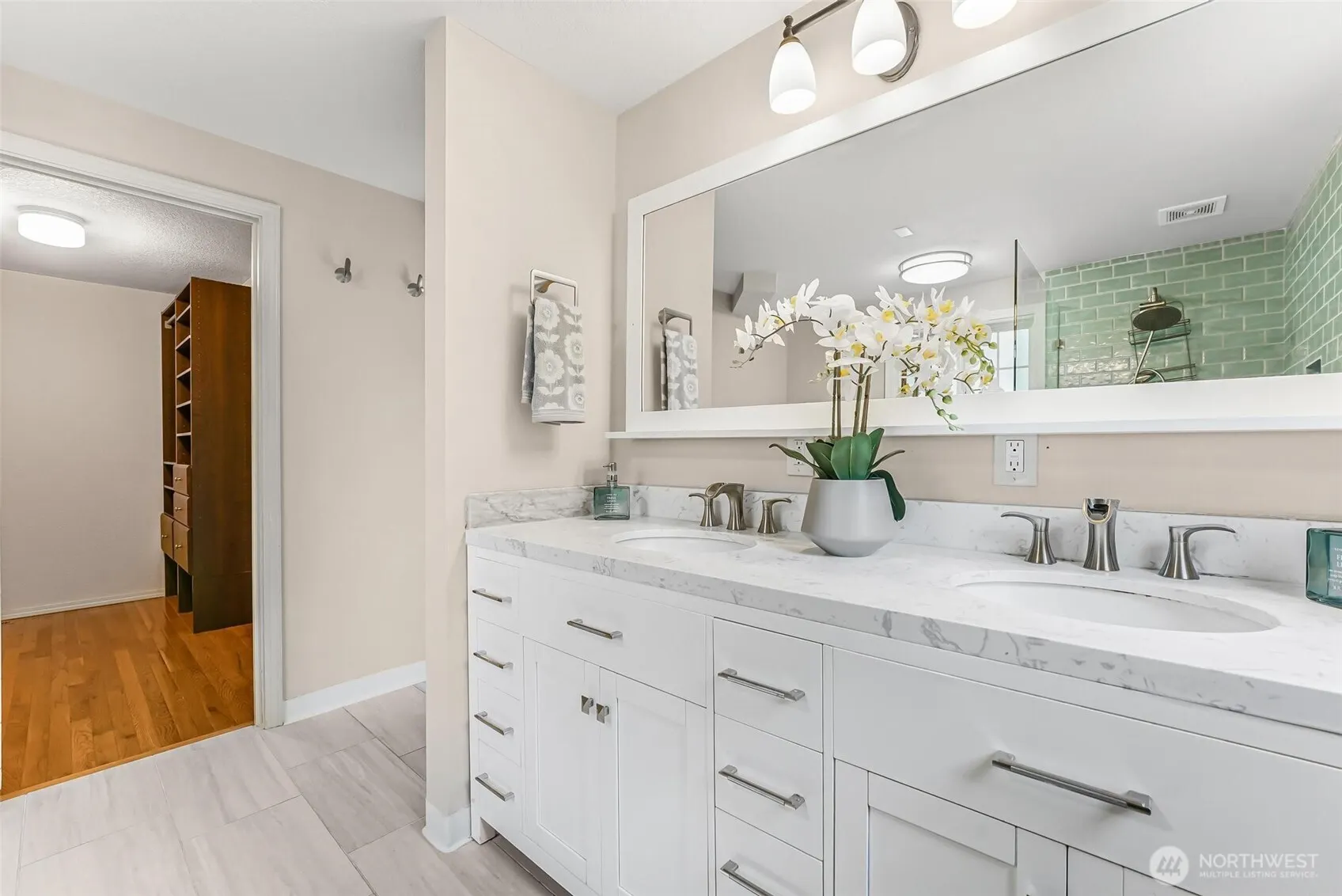 18404 W Spring Lake Drive SE, Renton, WA 98058