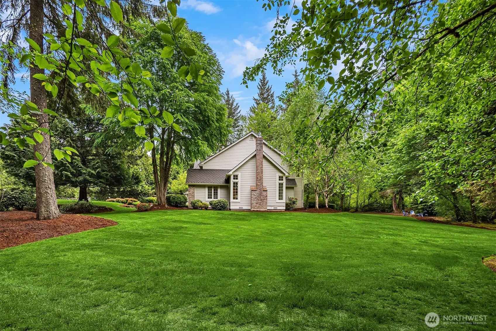 14214 216th Avenue NE, Woodinville, WA 98077