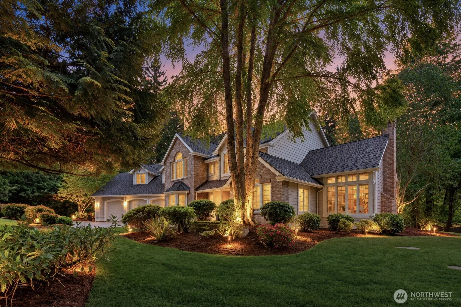 14214 216th Avenue NE, Woodinville, WA 98077
