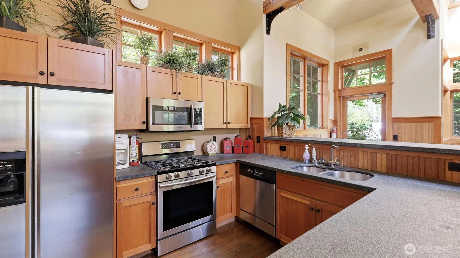 515 225th Place NE #33, Sammamish, WA 98074