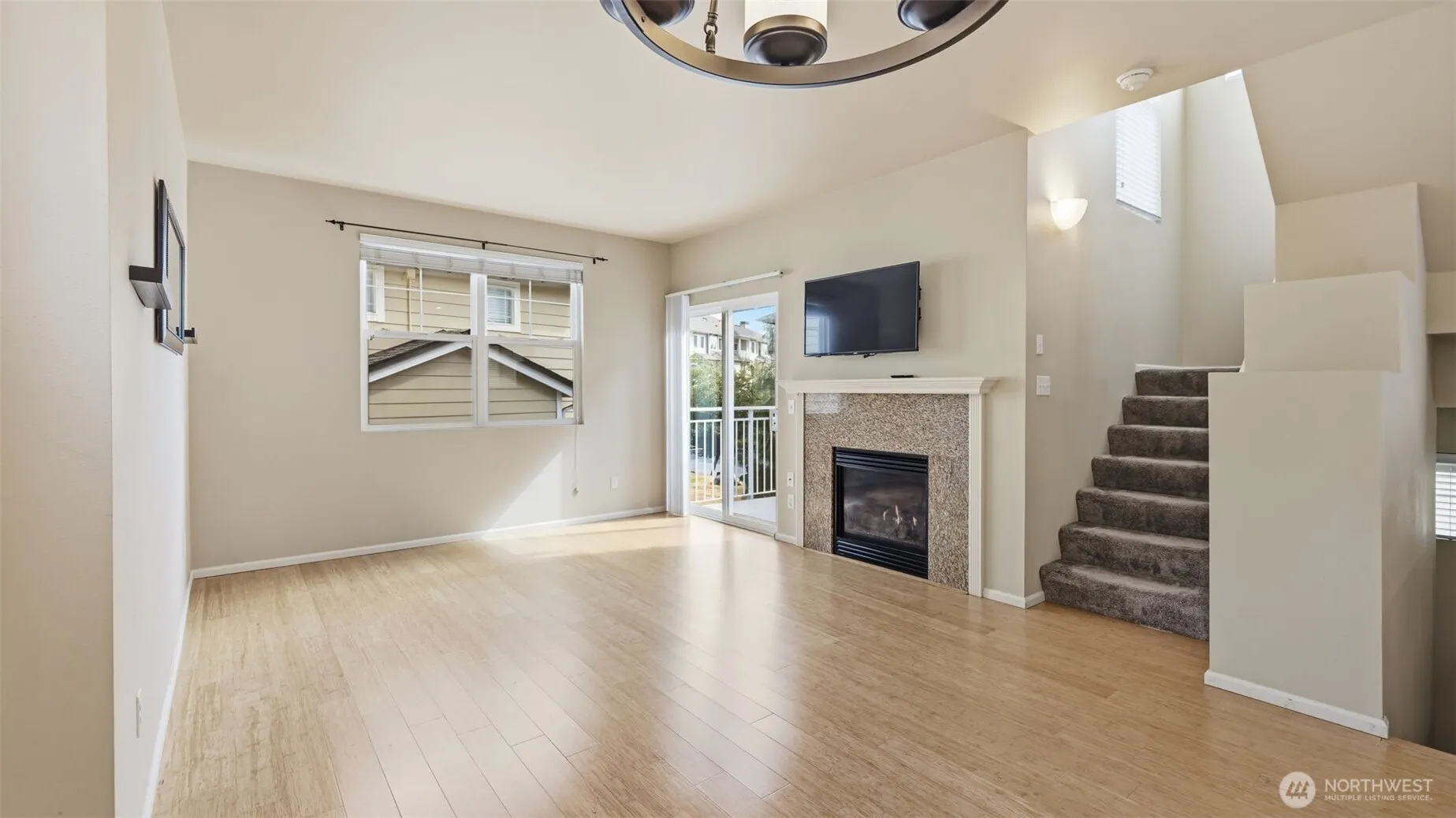 515 225th Place NE #33, Sammamish, WA 98074