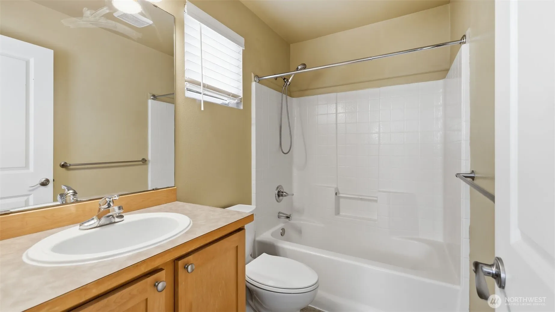515 225th Place NE #33, Sammamish, WA 98074