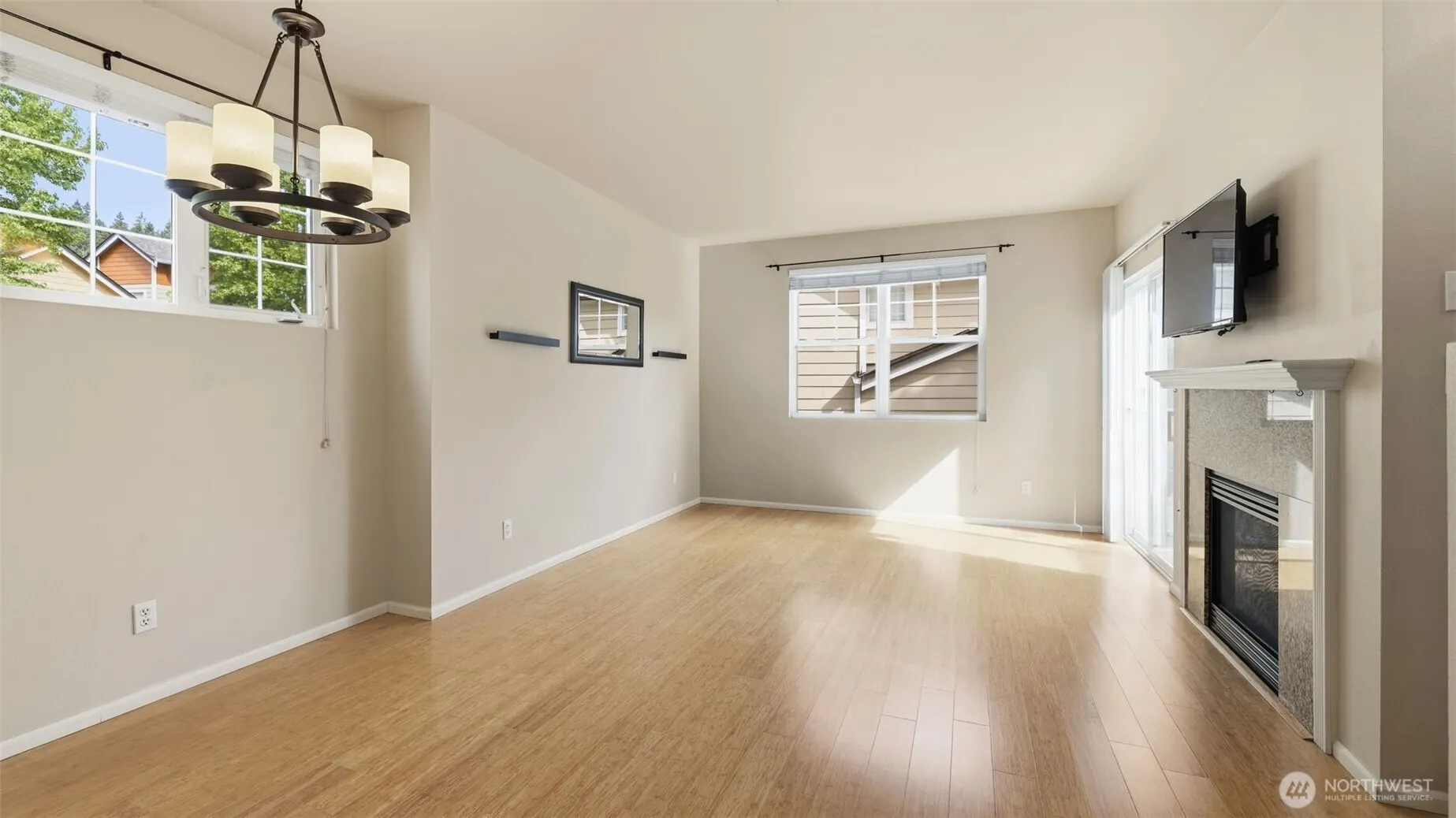 515 225th Place NE #33, Sammamish, WA 98074