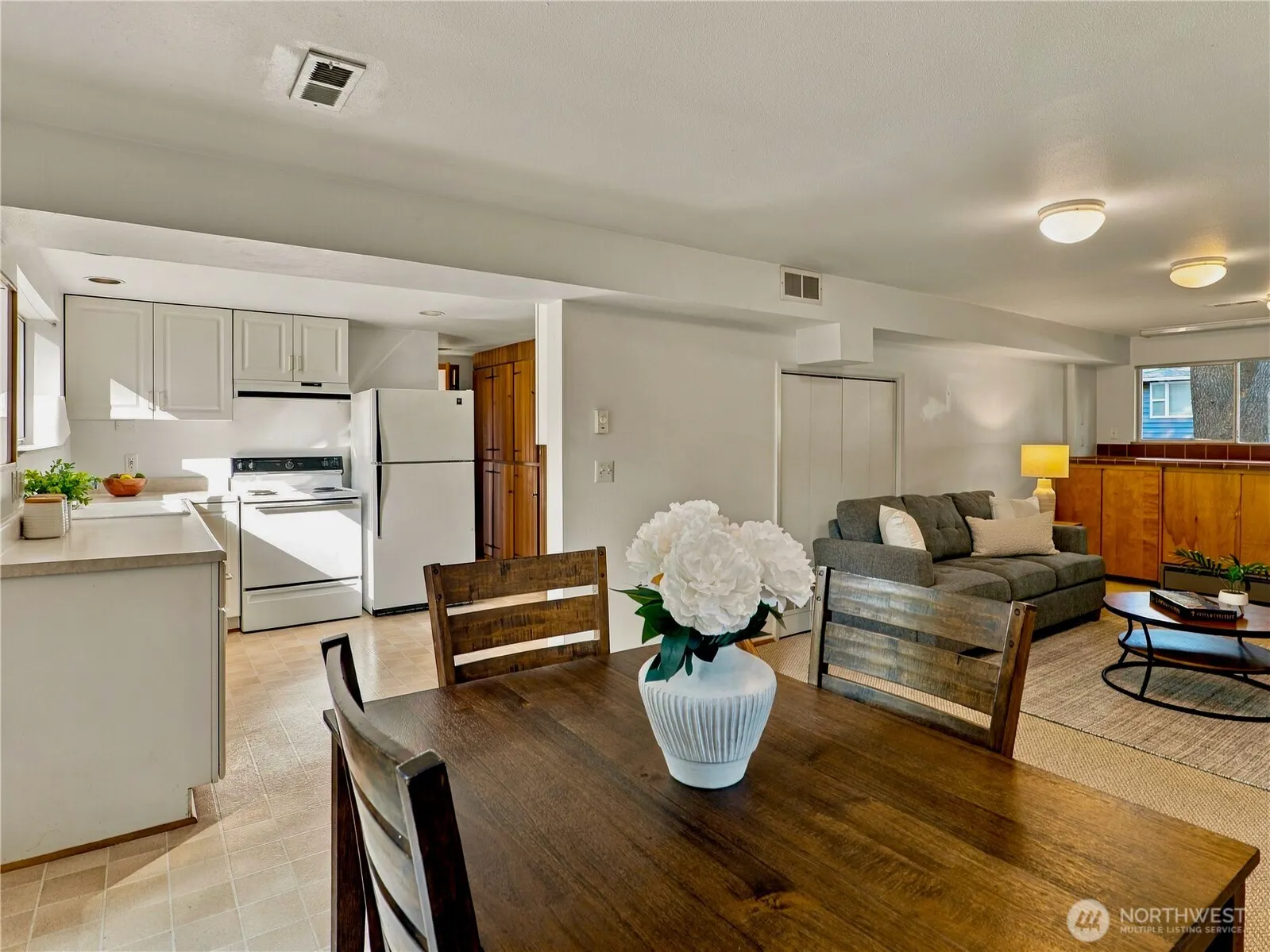 12231 95th Place NE, Kirkland, WA 98034